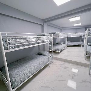 Dormitory Room Mixed